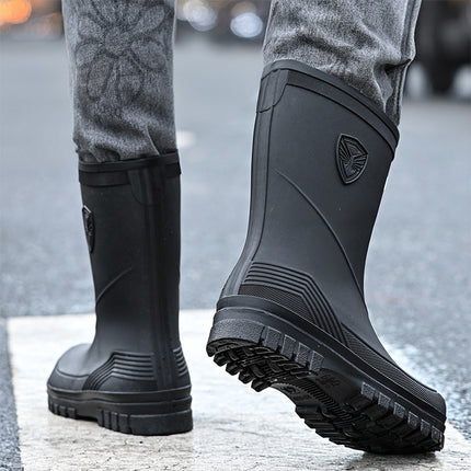 2026 New Cross-Border Korean and Japanese Waterproof Rubber Shoes, Fashionable Water Shoes, Outdoor Non-Slip Mid-Calf Fleece-Lined Men's Rain Boots