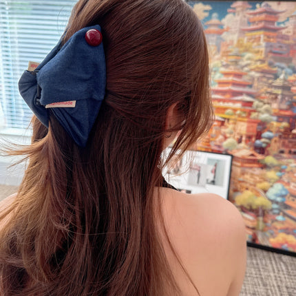 New College Style Triangle Clip with Contrasting Polka Dots and High-End Shark Clip for Hairpin Head Accessories on the Back of the Head
