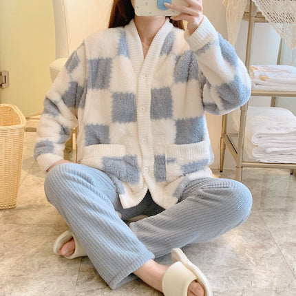 A variety of plus size 200kg month clothing autumn and winter flannel padded soft coral fleece pregnant women nursing clothing