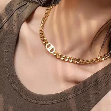 European and American Internet Celebrity Gold Thick Chain Double D Alloy Short Necklace Personalized Hip Hop Style Advanced Necklace Chain Accessories