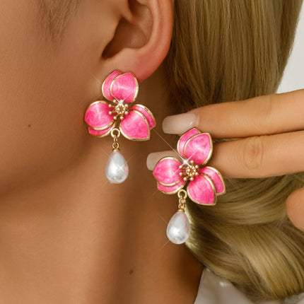 Wholesale Pair of Retro Elegant National Style Flower Pearl Earrings Suitable for Women's Daily Wear