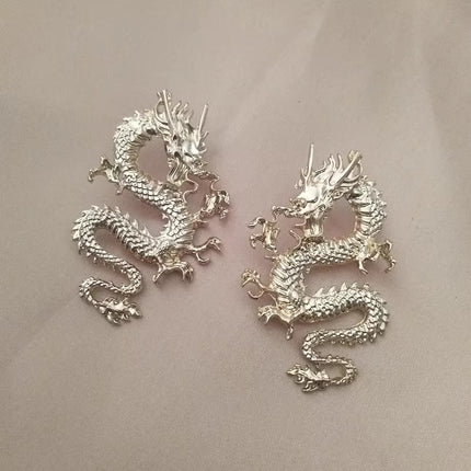 2024 New Chinese Dragon Totem Democratic Style Fashion Trend Street Shooting Didi Dragon Personality Fashion Earrings for Women