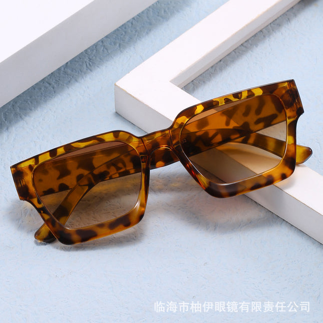 Korean Retro Frame Sunglasses for Women, Square Frame, Thick Edge, Simple Sunglasses, Concave Shape, Business Sunglasses 2025