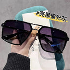 Black frame gray film / Polarized lenses
