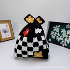 Small flower black