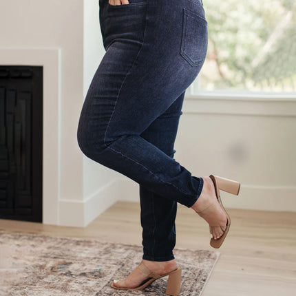Guangzhou Supply Chain Tiktok Pop In-Stock Plus-Size Women's High-Stretch Zippered Mid-Waist Skinny Jeans