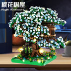61015 green tree house [with string lights]