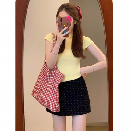 Internet Red 2024 Suit Summer Dress with a Set of Dopamine Yellow T-Shirt Wave Dot Skirt Two-Piece Set for Women