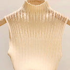 Apricot - turtleneck / One size fits all