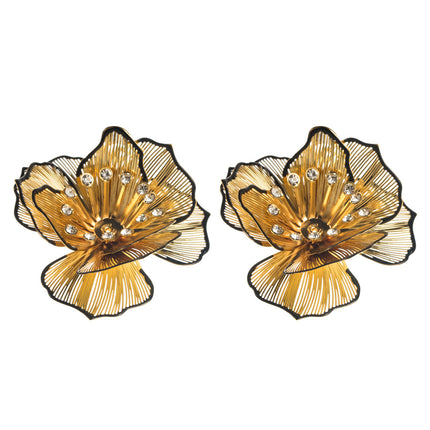 European and American New Hollow Multi-layer Flower Diamond Earrings Alloy Camellia Sweet Light Luxury High-end Sense Silver Pin Earrings
