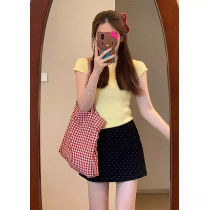 Internet Red 2024 Suit Summer Dress with a Set of Dopamine Yellow T-Shirt Wave Dot Skirt Two-Piece Set for Women