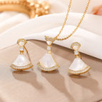 Golden white zirconium white shell (necklace + earrings)