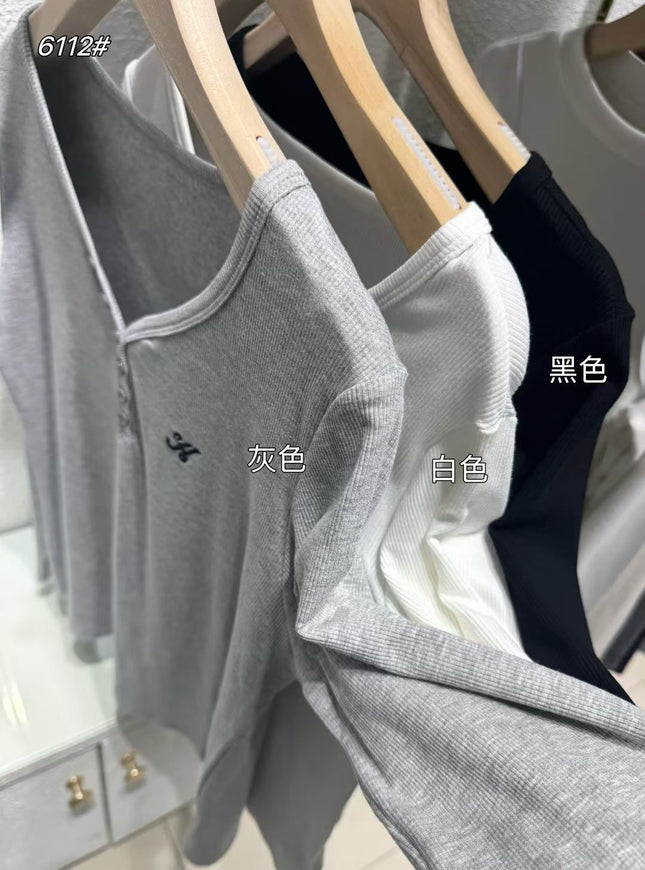 Autumn and Winter New Large Size V Neck Half-Breasted Long-Sleeved Bottoming Shirt for Women Brushed Loose and Comfortable Embroidered Tops for Women Wholesale