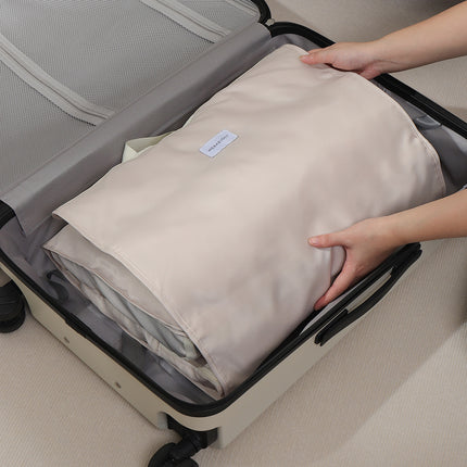 Travel Storage Bag Can Be Hung on the Wall, Large Capacity to Organize Clothes, Intimates and Intimates Classification Bag, Portable and Essential for Business Trips