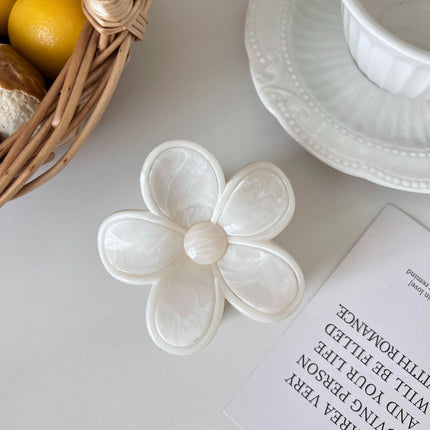 Spring and Summer Cream Flower Clip for Women 2025 New High Ponytail Hair Clip for the Back of the Head High-End Korean Shark Clip