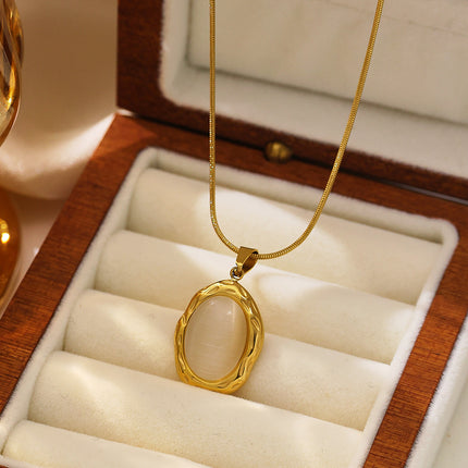 European and American INS style clavicle chain light luxury versatile sweater chain retro oval opal pendant titanium steel necklace