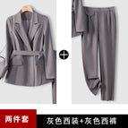 Gray suit + trousers: 77.6% ester fiber, 17.3% viscose fiber, 5.1% spandex / S
