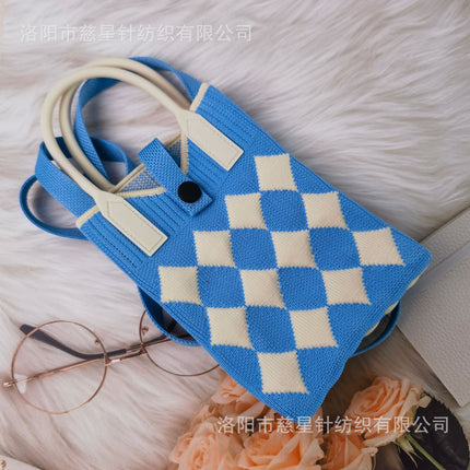 Girl's Heart-Shaped Knitted Crossbody Bag