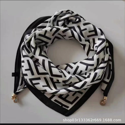 2024 New Magnetic Buckle Silks and Satins Square Scarf Women's Spring and Autum Scarf High-end Decorative Triangle Scarf Neck Protector