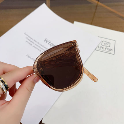 Cross-border new anti-ultraviolet foldable second-generation sunglasses women's ultra-light pocket large-frame sunglasses a generation of 25