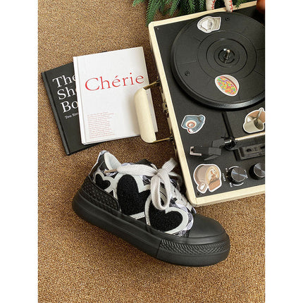 2025 New Spring Thick-soled Height-increasing Casual Shoes College Style Board Shoes High-grade Love Personality INS Shoes
