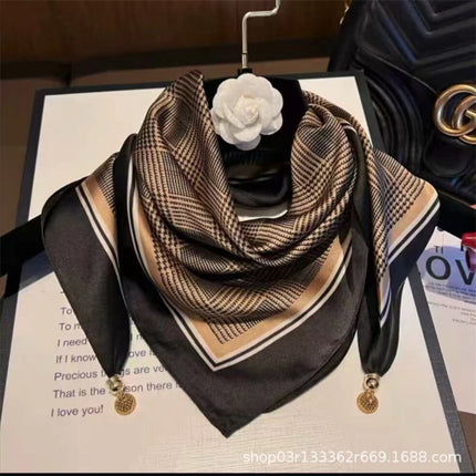 2024 New Magnetic Buckle Silks and Satins Square Scarf Women's Spring and Autum Scarf High-end Decorative Triangle Scarf Neck Protector