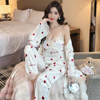 012 three-piece set with red heart on white background / M