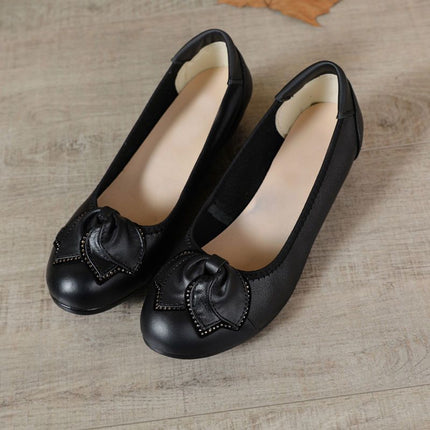 [clearance treatment] summer new ladies leather shoes soft leather soft bottom wear-resistant breathable shoes waterproof deodorant home shoes