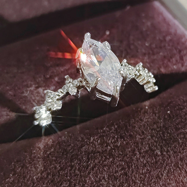 Chinese Valentine's Day New Ring Inlaid with Zircon Creative European and American Fashionable Feminine Elegant F1411
