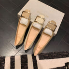 For those with high insteps, wide feet, or fleshy feet, we recommend ordering one size up / 38