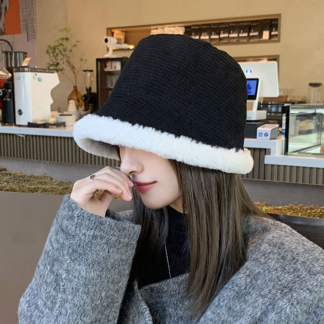 Autumn and Winter Fur Bucket Cap Women's Ear Protection Warm Cycling Lei Feng Cap Japanese Big Head Wai Face Small Mongolian Cap