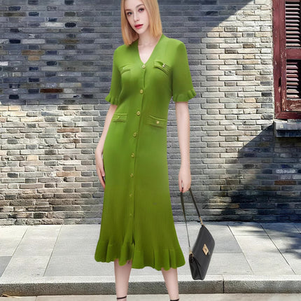 2026 Summer New French-Style Women's Long Dress, Elegant Socialite A-Line Knit Dress with V-Neck, Short Sleeves, and Slit