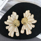 OM527-1 white silver stud earrings
