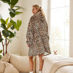 Leopard print / Square pocket (small cats and dogs can be placed on top, hands can be placed on the left and right)