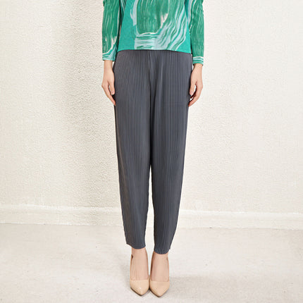 Japanese-Style Pleated Casual Pants for Women, Spring 2026, Issey Miyake Style, Cropped Harem Pants, Loose Fit, Hip-Covering, Slimming Magic Pants