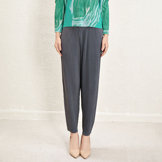 Japanese-Style Pleated Casual Pants for Women, Spring 2026, Issey Miyake Style, Cropped Harem Pants, Loose Fit, Hip-Covering, Slimming Magic Pants