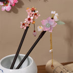 Two-piece set [flower bushes and lotus leaves]]