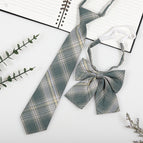 Grass green plaid (tie + collar flower)