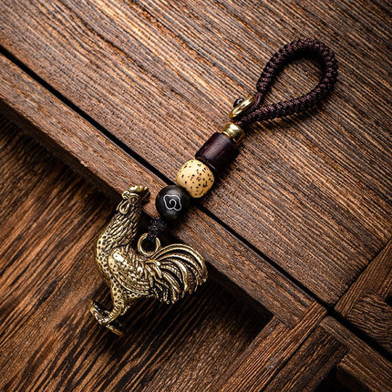 Creative Brass Zodiac Zodiac Chicken Car Keychain Pendant Step on Yuanbao Chicken Woven Rope Pendant Accessories