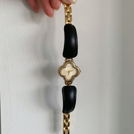 IEKE Fashion Light Luxury Four-leaf Clover Small Chanel Style Leather Bracelet Watch Women's Wristwatch High-end Light Luxury Internet Celebrity Hair