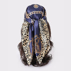 Leopard print chain navy blue