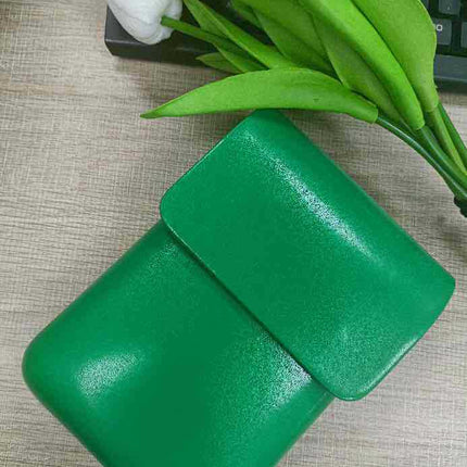 2025 Simple and Stylish Vertical Small Square Bag Versatile Ins-Style Phone Bag Tb Bag Women's Crossbody Shoulder Bag Fashionable Versatile