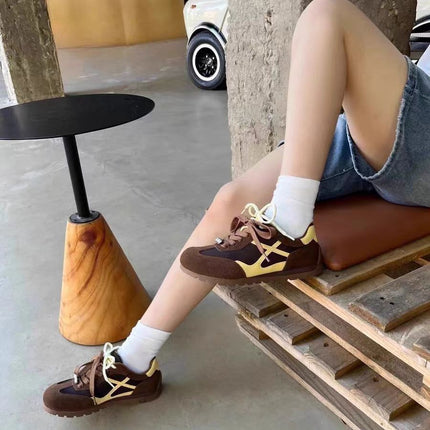 Zhang Jingyi's Same Style Quirky Planet-Style Training Shoes for Women, 2025 Autumn New Retro Forrest Gump Shoes, Women's Sports Casual Shoes