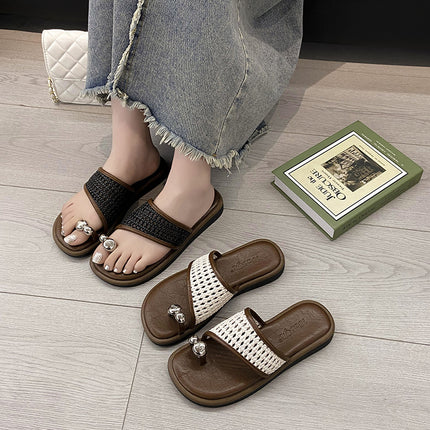 Niche Thong Toe Sandals for Women's Summer Outer Wear 2025 New French Style with Skirt Flats Roman Retro Woven Shoes