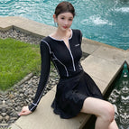 2169 black one-piece + black skirt / M