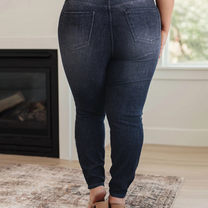 Guangzhou Supply Chain Tiktok Pop In-Stock Plus-Size Women's High-Stretch Zippered Mid-Waist Skinny Jeans