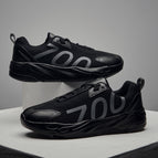 700 black / 39
