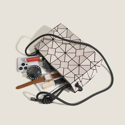 2026 New Trendy Geometric Rhombus Sequin Drawstring Tofu Bag Versatile Fashion Shoulder Crossbody Underarm Pillow Bag