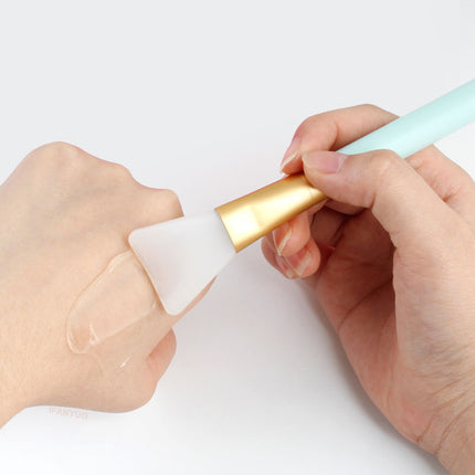Single Pack of Facial Mask Brush, Lipstick Grinding, White Rod, Two-Color Hollow Mask Brush, Makeup Brush, Beauty Salon