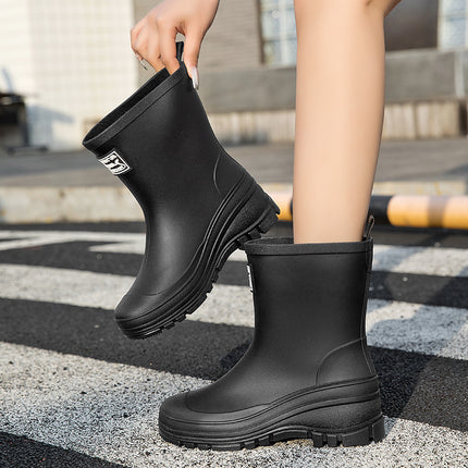Cross-Border New Mid-Calf Rain Boots for Women, Suitable for Outdoor Wear, Car Washing, Waterproof, Kitchen Work, Non-Slip, Soft-Soled Rubber Shoes